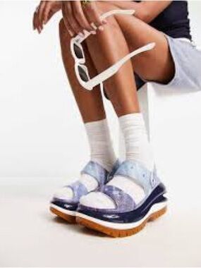 CROCS Unisex Classic Mega Crush Denim-Style Platform Slide Sandals - Blue